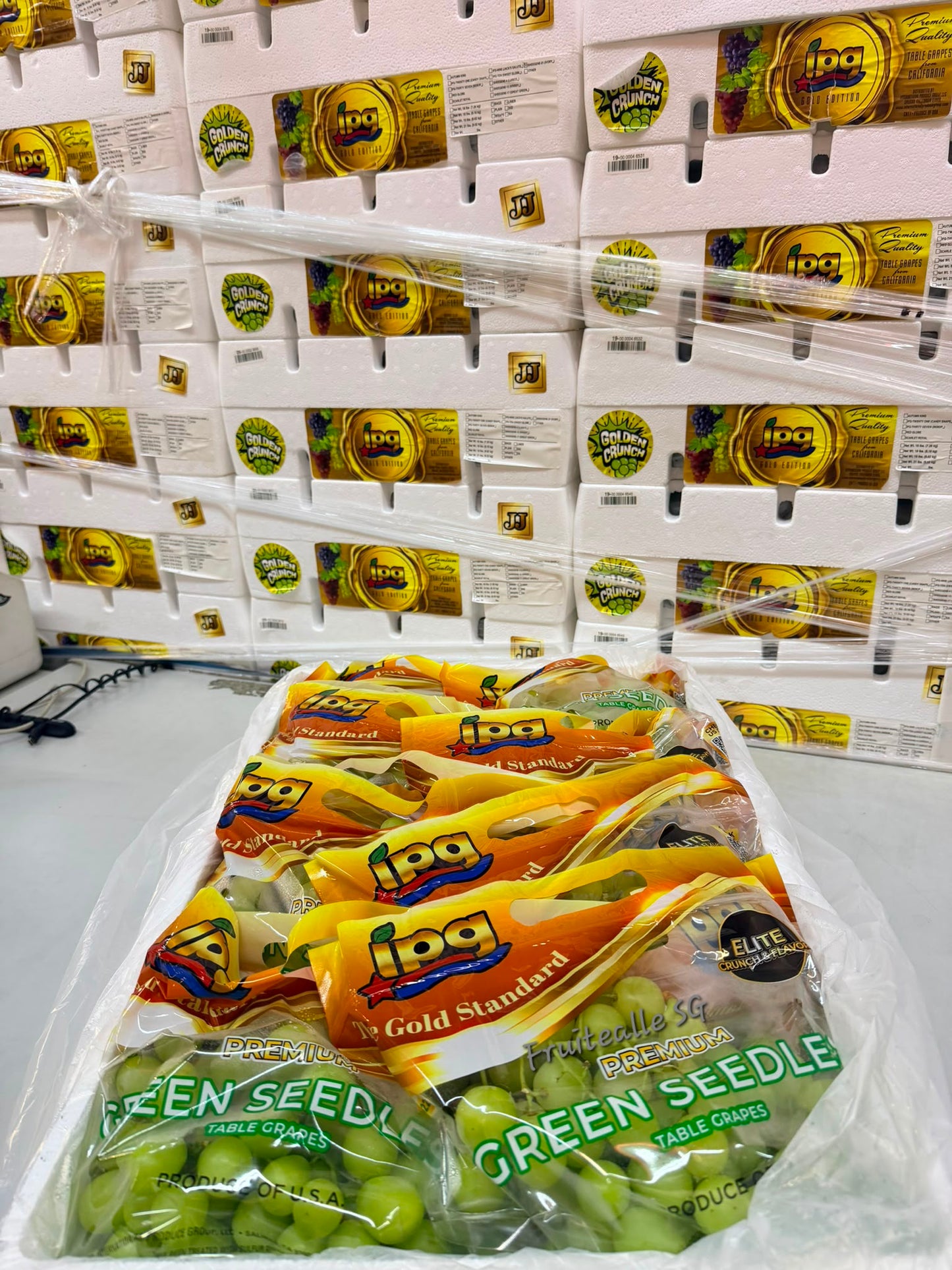 Grapes - Green Seedless [Golden Crunch®] | by iPG USA