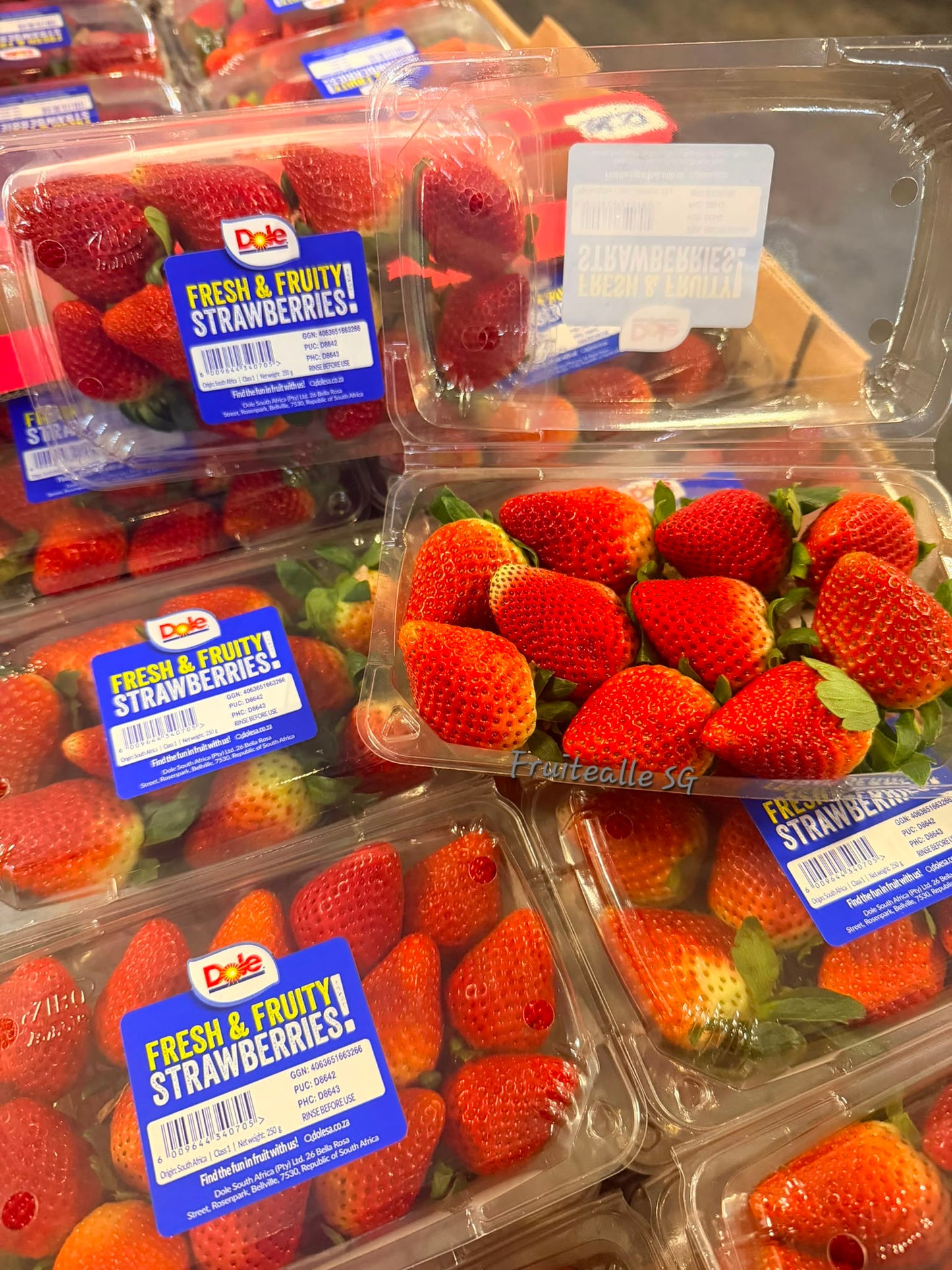Strawberry - Dole Premium Sweet Strawberries 250gm