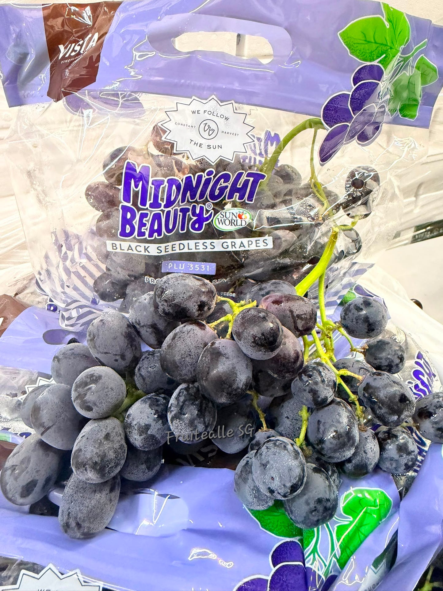 Grapes - Black Seedless [Midnight Beauty®] | USA